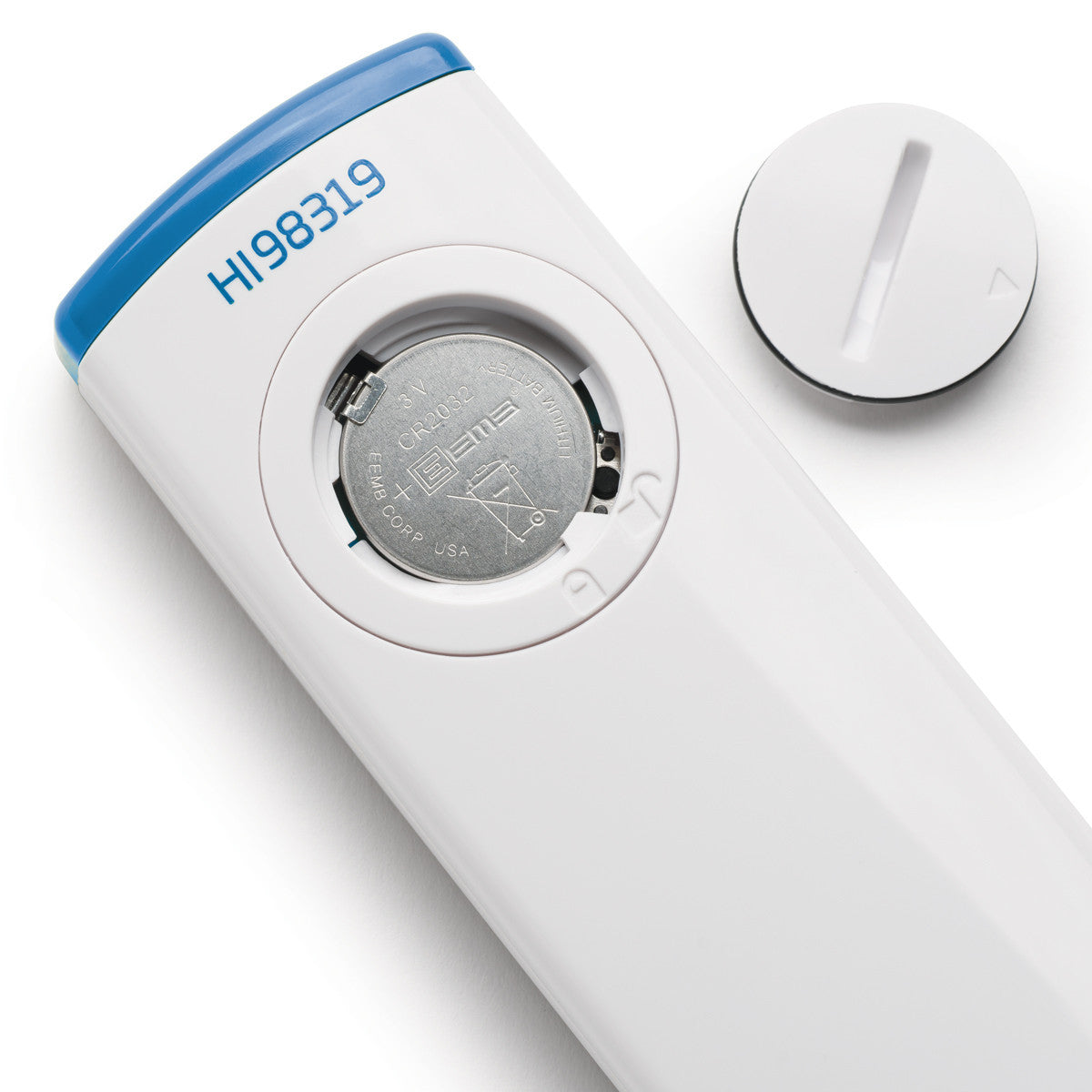 Hanna HI98319 salinity tester — close-up of the battery compartment