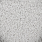 Seachem PhosGuard — gros plan des billes blanches du média anti-phosphate, image officielle du fabricant